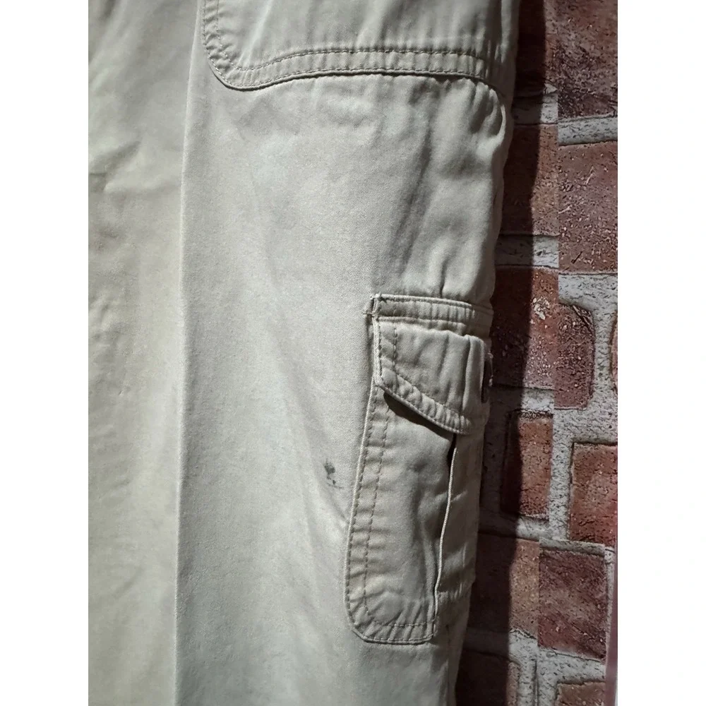 Chaus Capri Pants Womens Size 14 Beige 100% Cotton Chinos Cargo Pockets Mid Rise